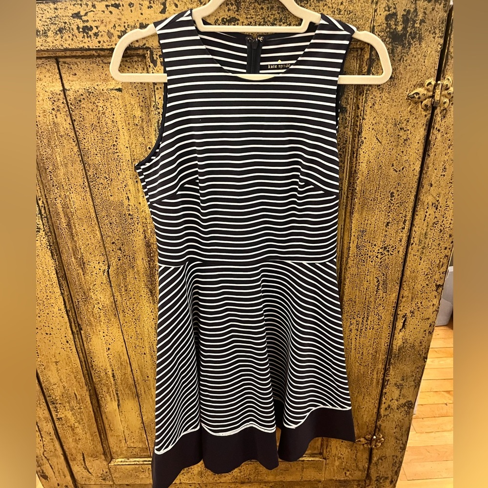 Kate spade dress. Size 6. Like new